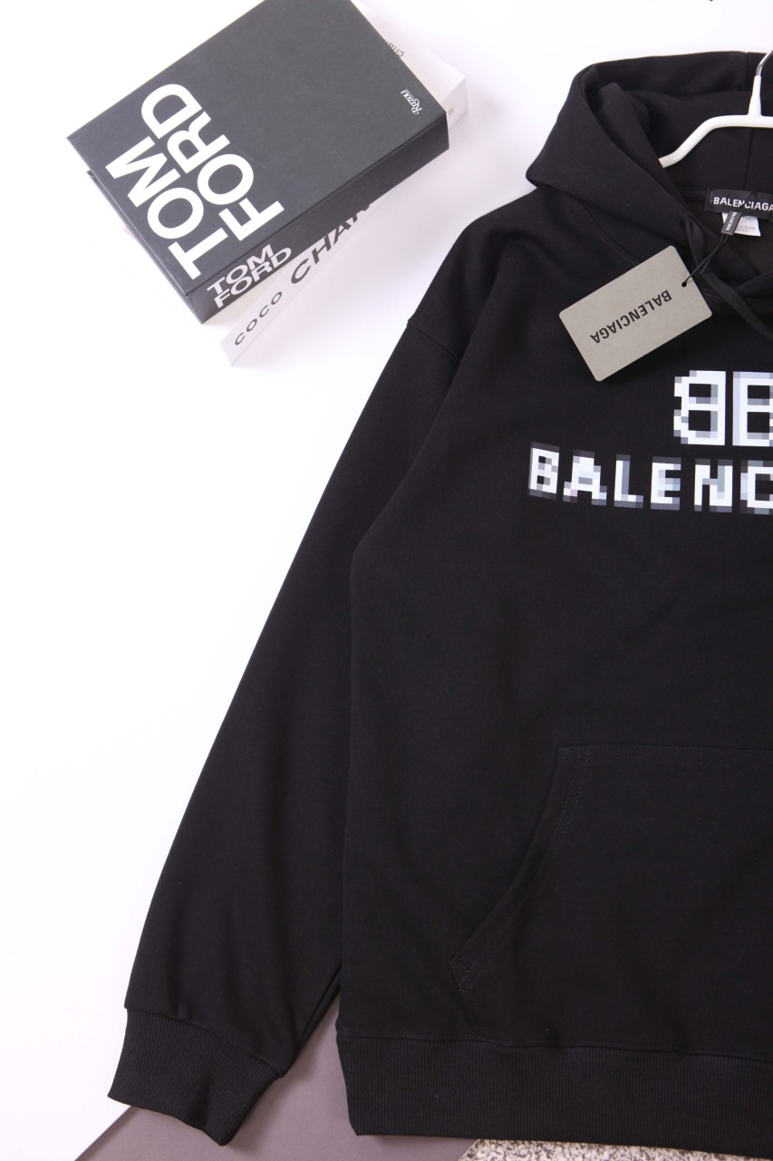 [BALEN CIAGA ] 발렌시아가 Pixel-Logo   후드탑