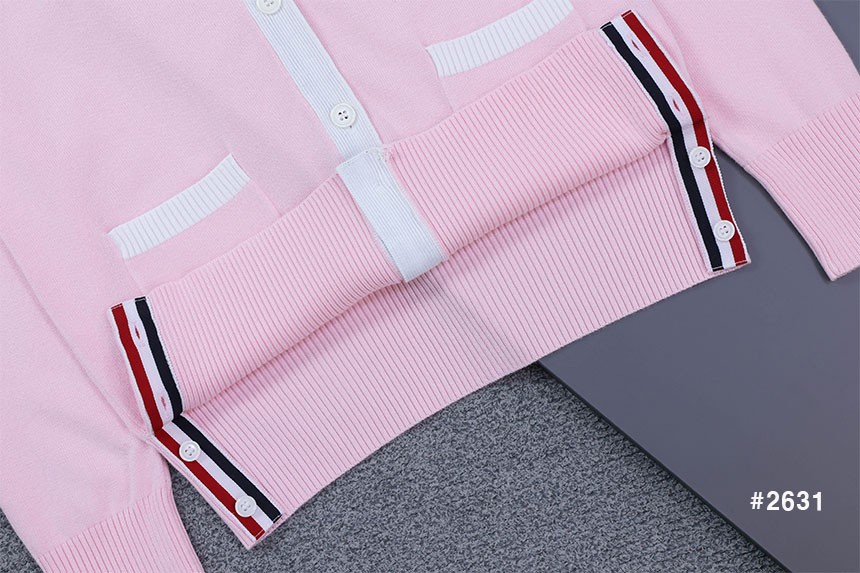 [THOM BROWNE] 톰브라운 밀라노 4바 스티치 V넥 가디건