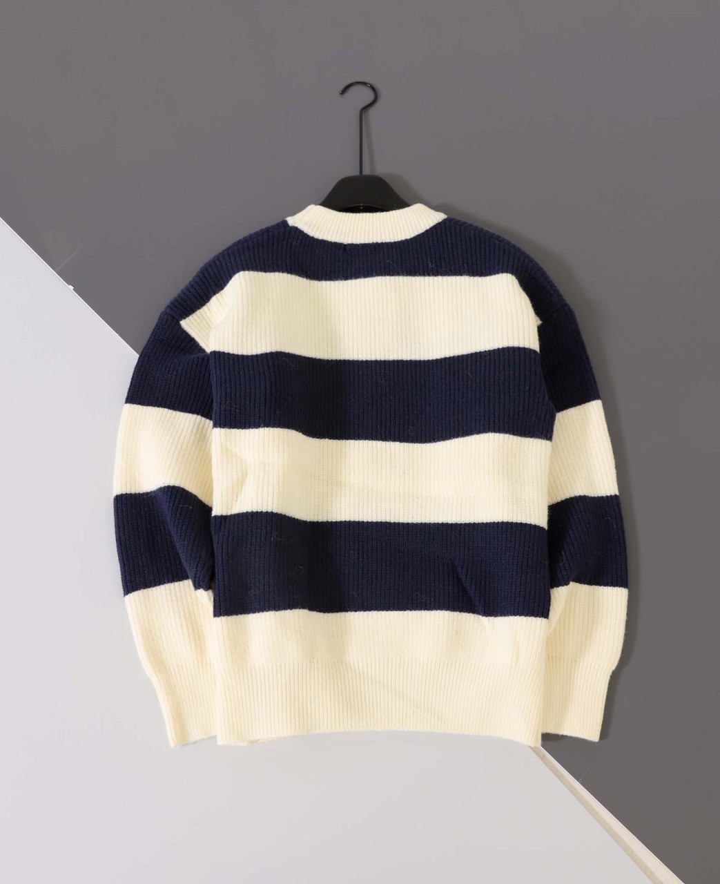 수입고급 셀린느 스트라이프 니트