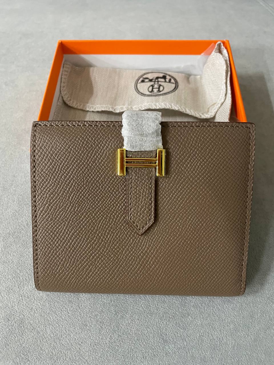 HERMES 에르메스 베안 중지갑