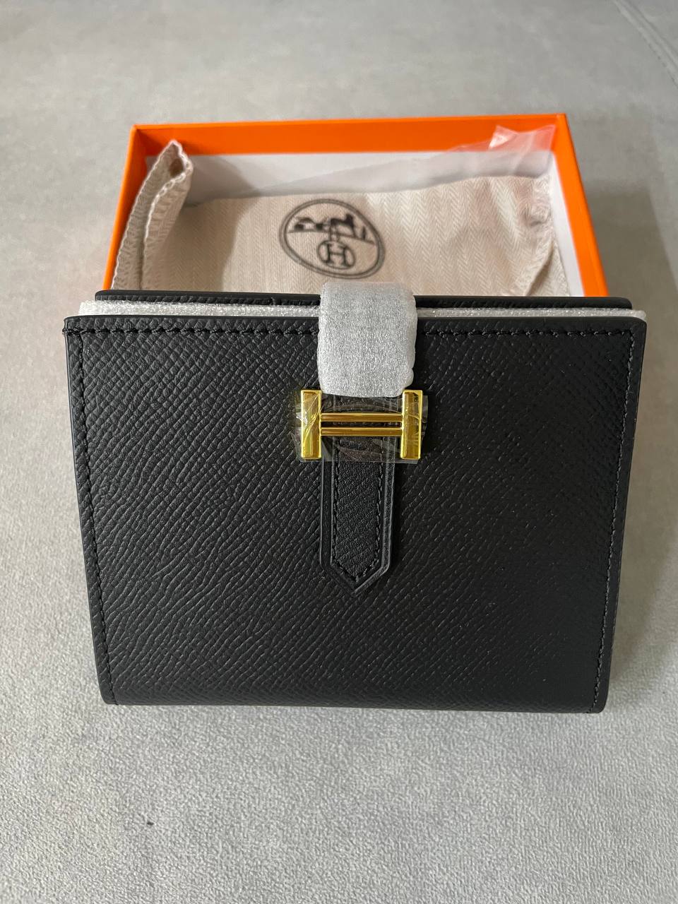 HERMES 에르메스 베안 중지갑