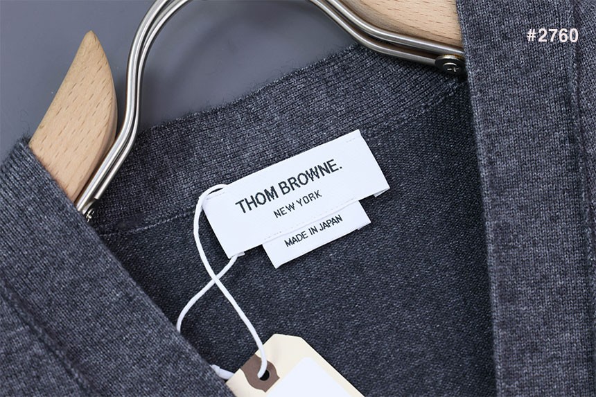 [THOM BROWNE] 톰브라운 여성 사선완장 클래식 브이넥 가디건