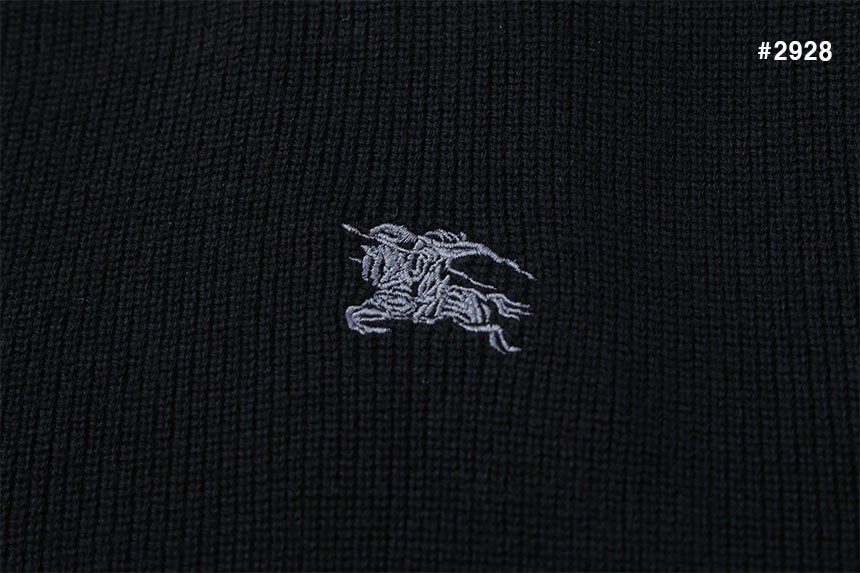 [BURBERRY] 버버리 멀티 기마자수 라운드 니트