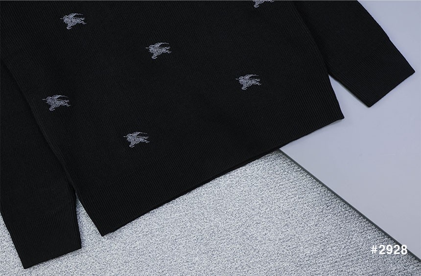 [BURBERRY] 버버리 멀티 기마자수 라운드 니트