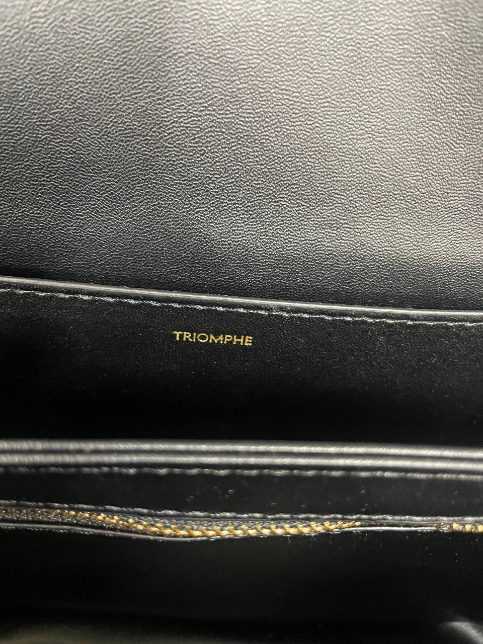 [CELINE] 클래식 트리옹프 백 - 샤이니 카프스킨