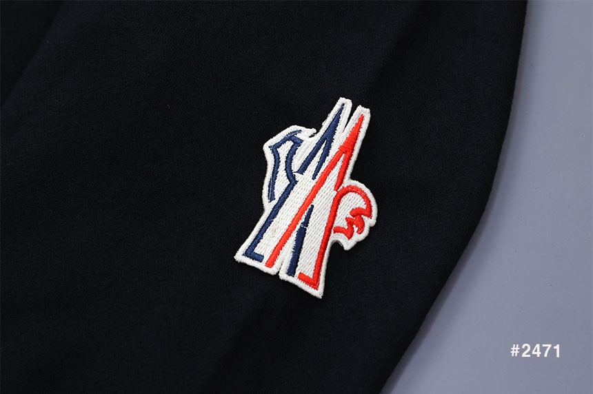 [MONCLER] 몽클레어 그레노블 로고 패치 라운드 맨투맨