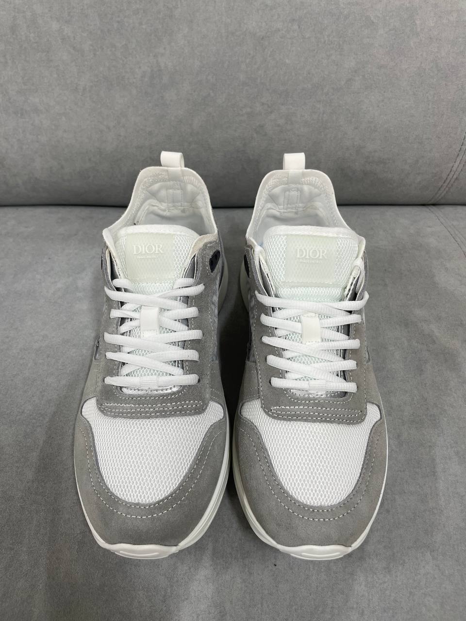 디올 스니커즈