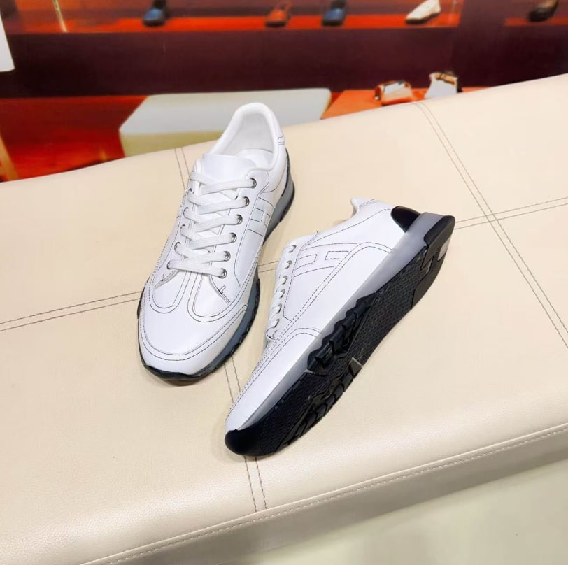 에르메스 트레일 남성 스니커즈 블랙 화이트