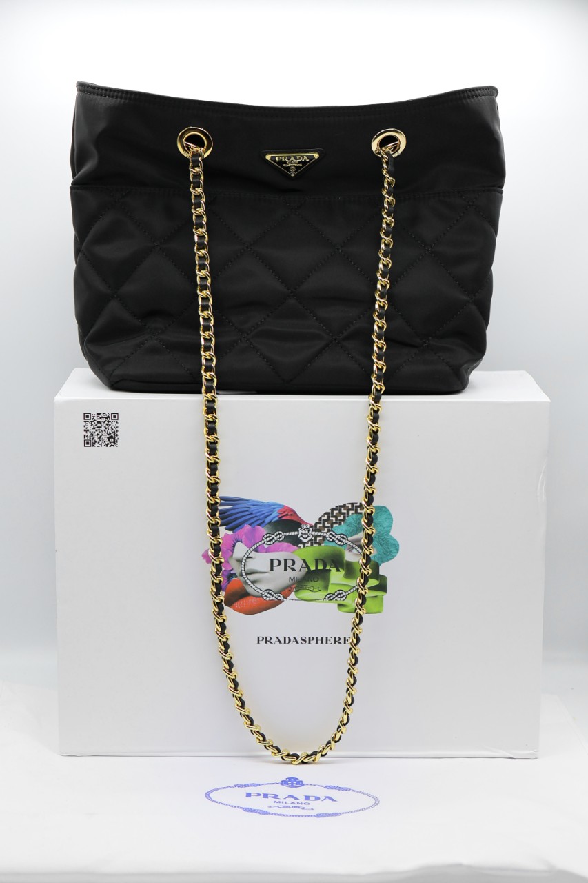 프라다 리에디션 1995 라지 리나일론 솔더백 (매장판)