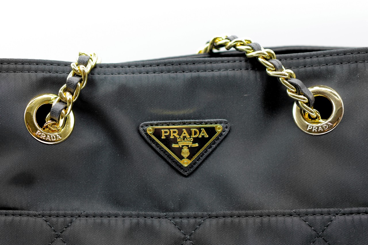 프라다 리에디션 1995 라지 리나일론 솔더백 (매장판)