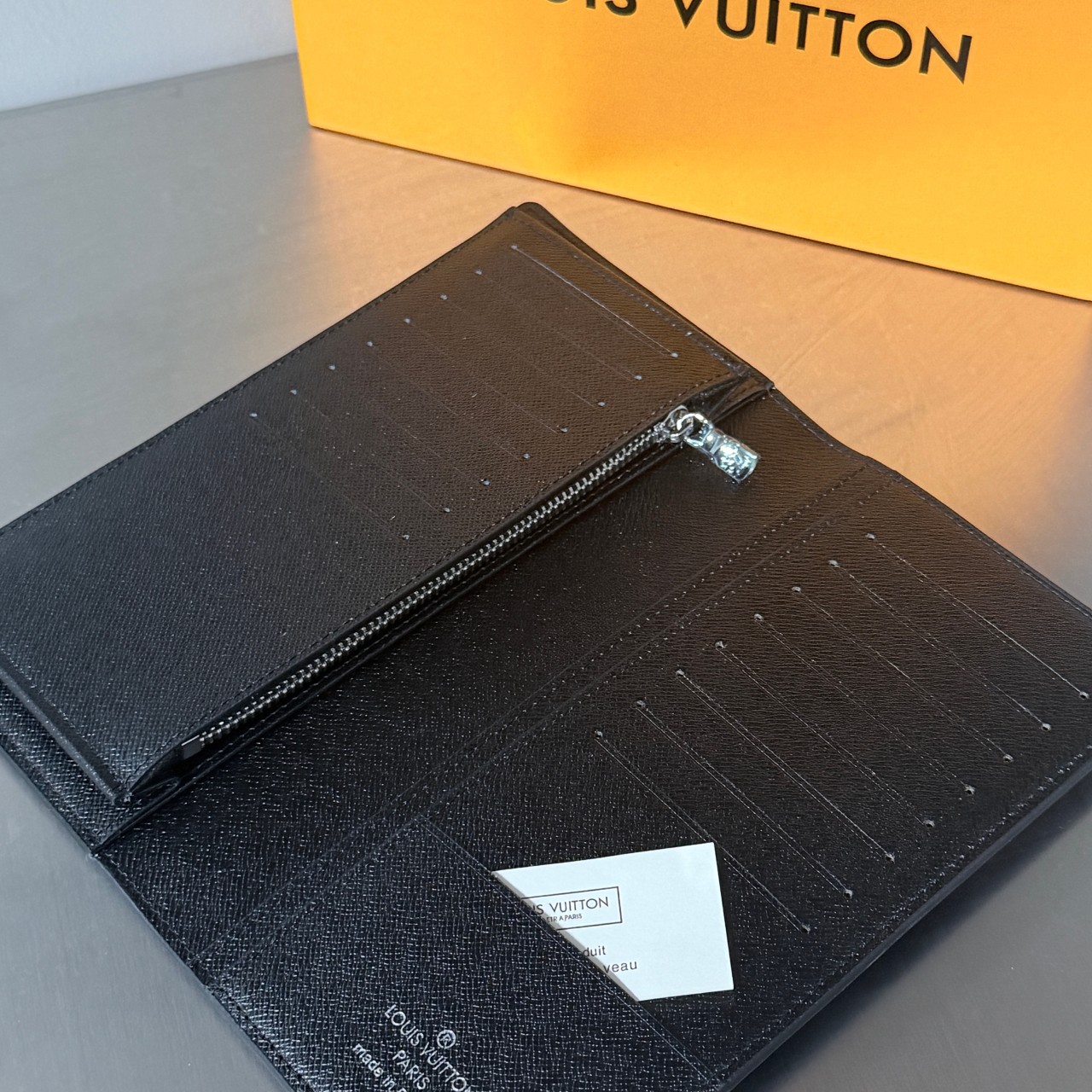 루이비통 브라짜 월릿 (이클립스 장지갑)
