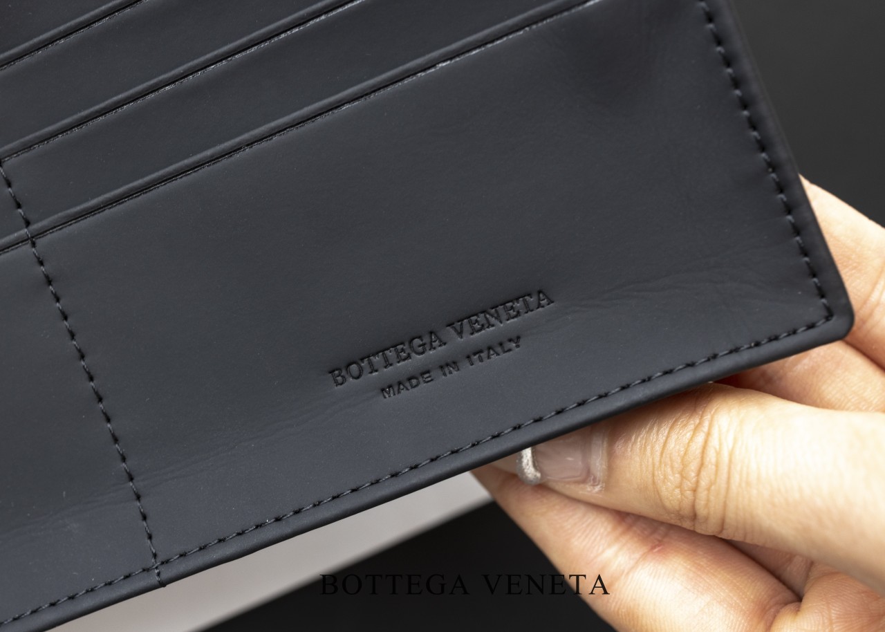 [BOTTEGA VENETA] 보테가베네타 인트레치아토 플랩 콘티넨탈
