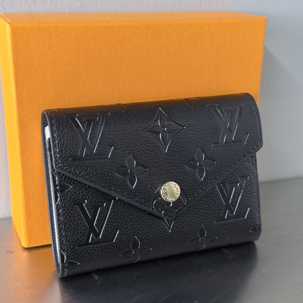 루이비통  빅토린 월릿 앙프렝뜨