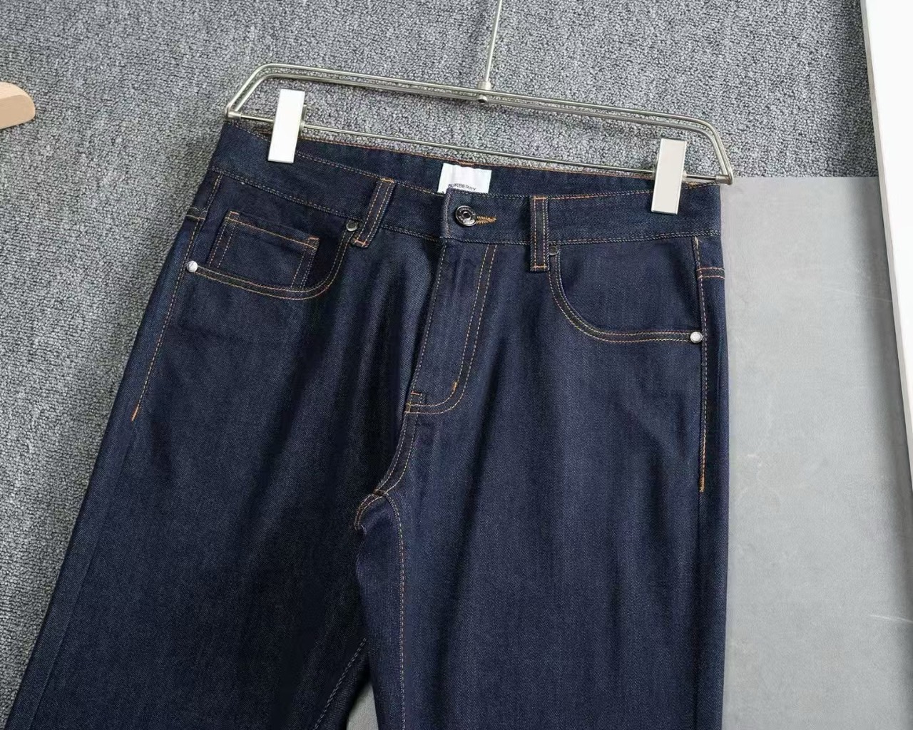 버버리 26년  매장완판제품