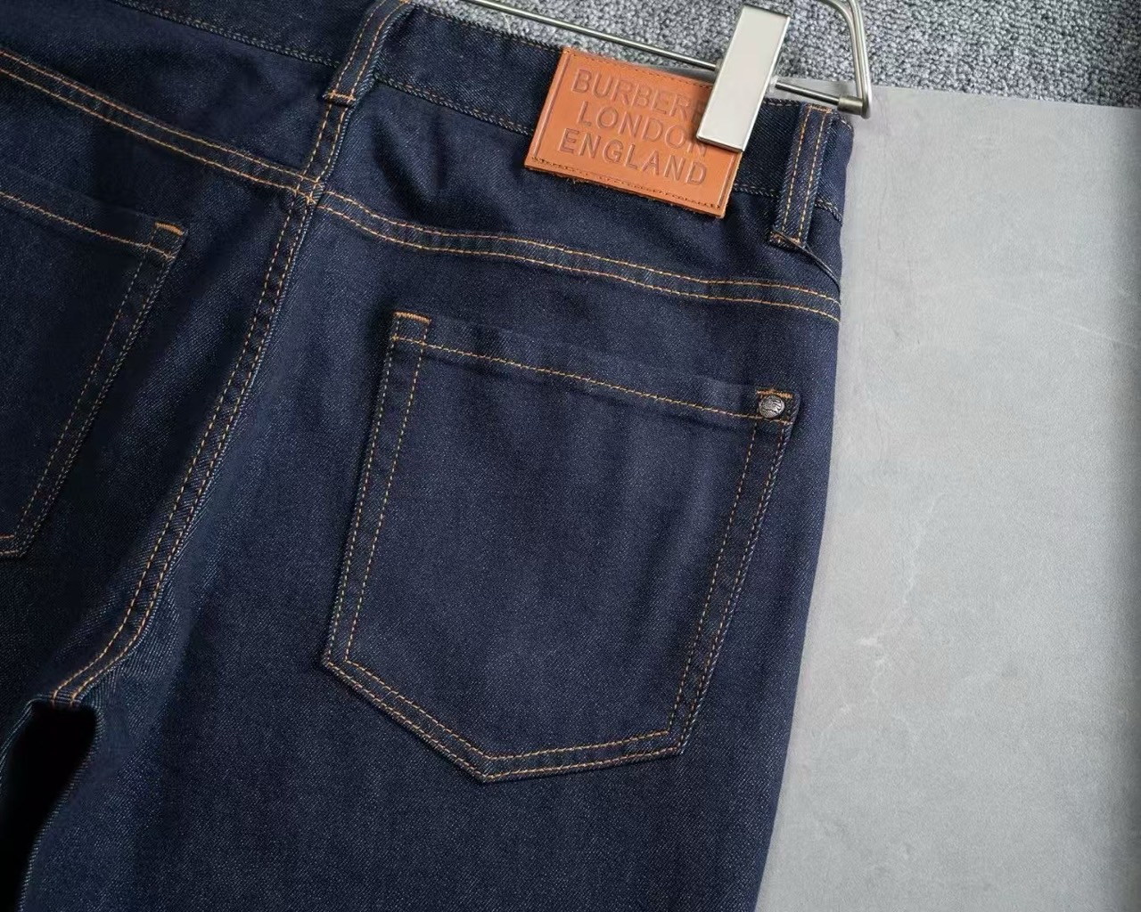 버버리 26년  매장완판제품