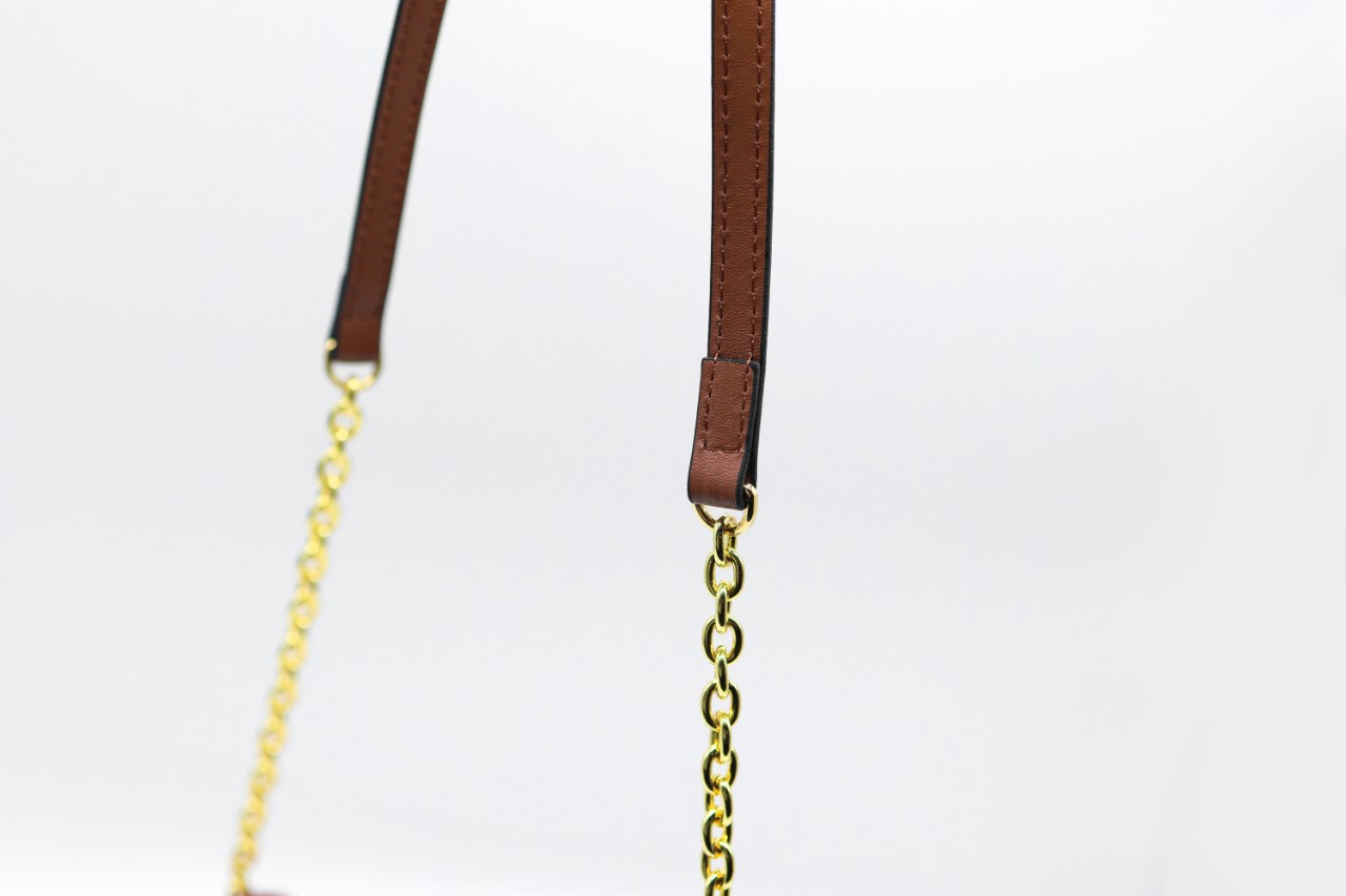 버버리 햄프셔 체인 미니 크로스백 (매장판)