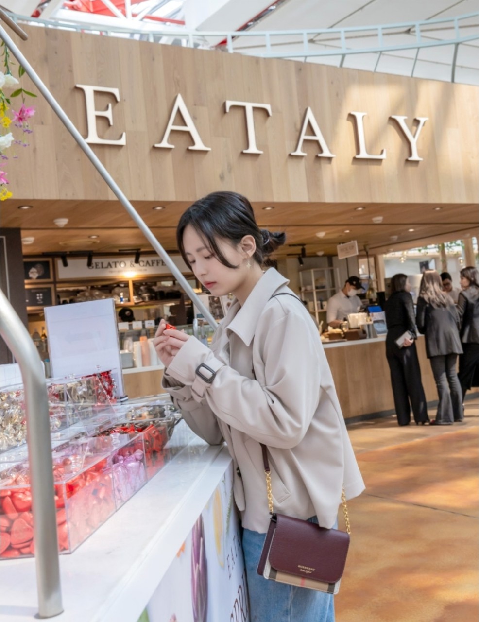 버버리 햄프셔 체인 미니 크로스백 (매장판)