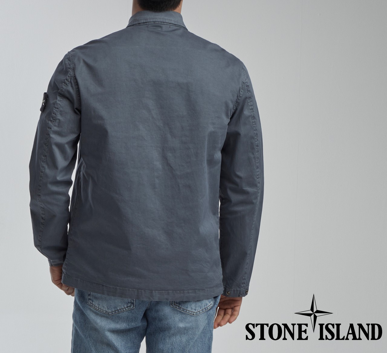 스톤아일랜드 STRETCH COTTON 벨로즈포켓ZIP 오버셔츠